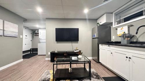 Winnipeg Apartment | Entire Basement Suite in Winnipeg