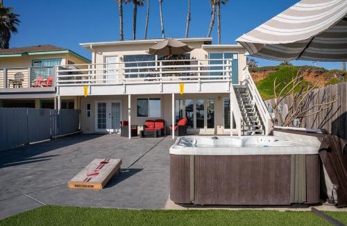 Townsite House | Entire Beach Front Cottage