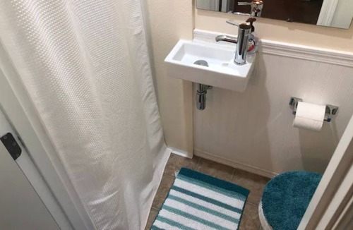 Grapeview House | Entire beautiful modern home on quiet property