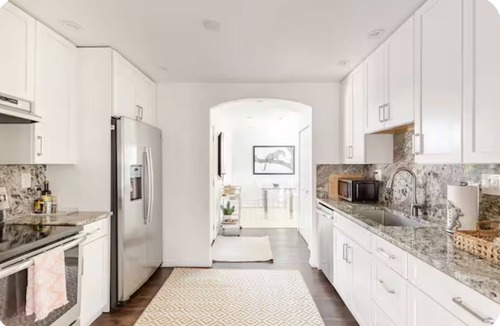 Parker Ridge Cottage | Entire Bungalow-WPB. 2br/1ba-3 beds. Private/Quiet/PB style/Beaches/Restaurants