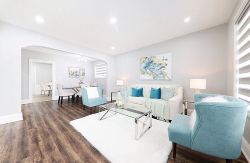 Stouffville House | Entire House in Whitchurch-Stouffville, Canada