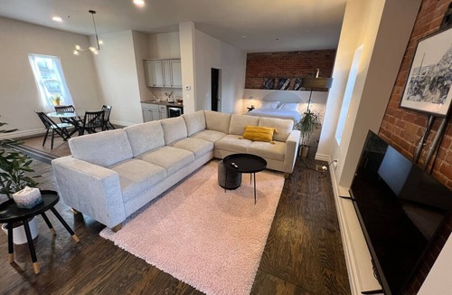 Midtown House | Entire Carriage House w/garage downtown