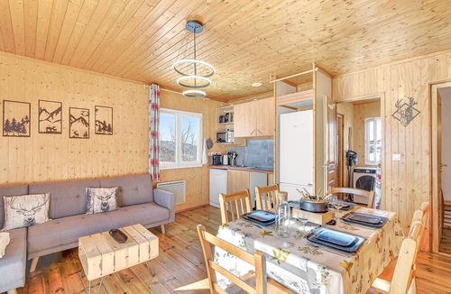 Seyne House | Entire Chalet Near Ski Slopes and Lake