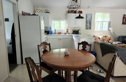 Sandy Hook Cottage | Entire charming and private cottage in Winnipeg Beach