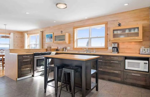 St-Thomas-de-Kent Cottage | Entire cottage in Bouctouche, Canada