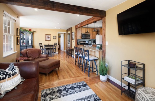 Hilltop House | Entire cozy home and PET friendly!