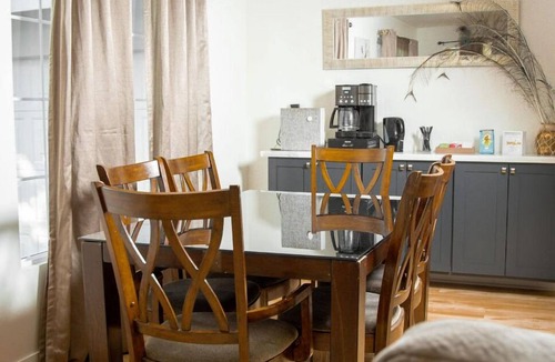 Fair Oaks House | Entire cozy home in Fair Oaks.