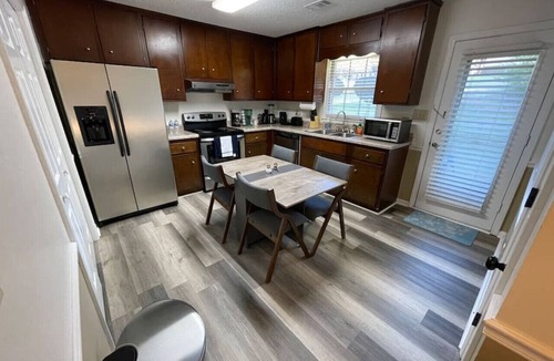 Commerce House | Entire Duplex: Both Units