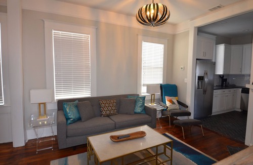 Thomas Square House | Entire Duplex in Starland District