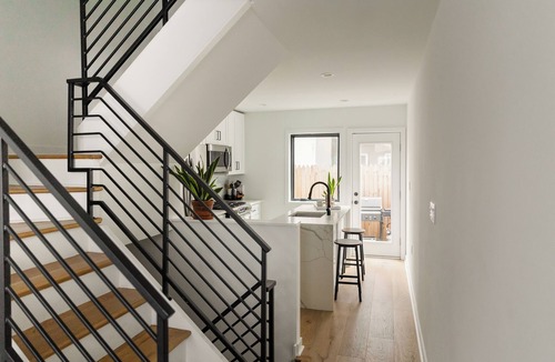 Fairmount House | Entire Fairmount Home With Skyline View