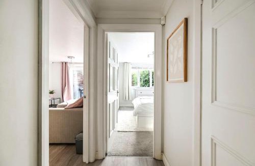 Bensham Manor Apartment | Entire flat in Thornton Heath