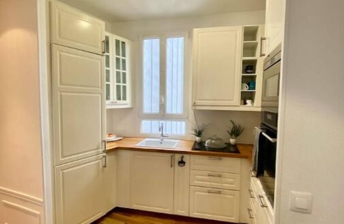 Levallois-Perret Apartment | Entire friendly and family apartment.