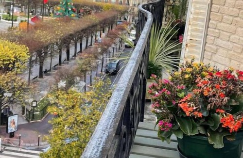 Levallois-Perret Apartment | Entire friendly and family apartment.