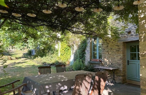 Montoillot House | Entire gîte, Le Bourguignon