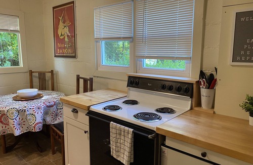 Bedford Cottage | Entire Guest House