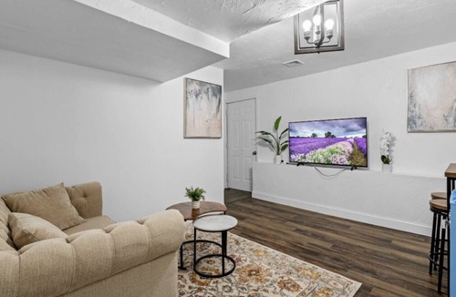 Stoneham House | Entire guest suite in Stoneham