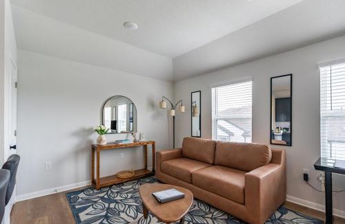 Austin Apartment | Entire Guesthouse Close to Airport, COTA, Tesla