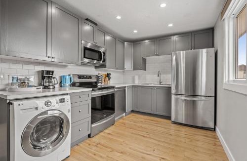 Tuxedo Park House | Entire Home - 2 Separate Units