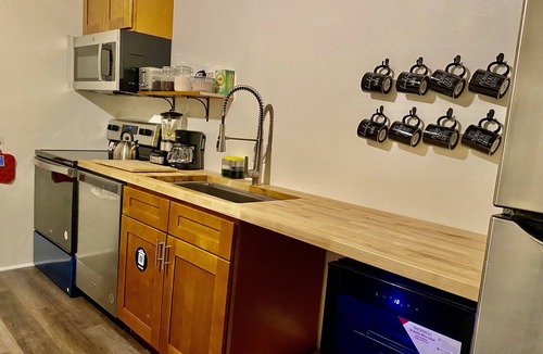 Quincy Apartment | Entire Home - 30mins to everywhere Boston