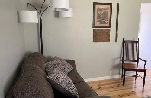 Lenox House | Entire home 4 mi to Montauk - Current River Ranch