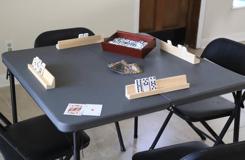 Bradenton House | Entire Home-Bradenton 3/2 indoor pool near beaches