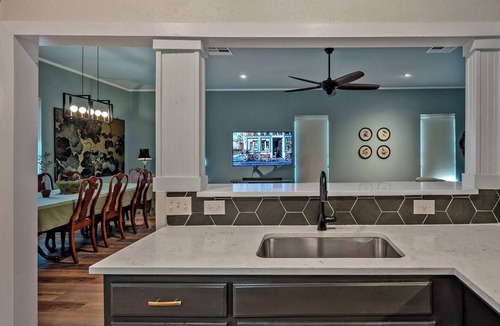 Mead House | Entire Home! Fantastic Kitchen! 3 Full Baths