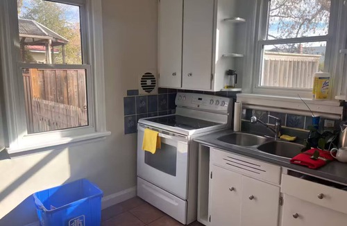 Kitchener House | Entire Home | Ideal for Groups and family