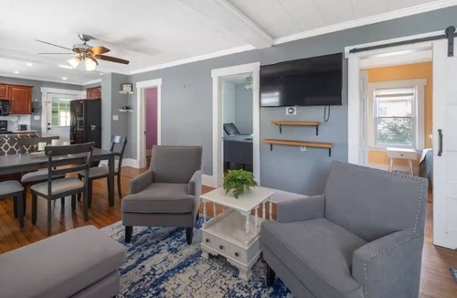 Newtonville House | Entire home in Albany, New York