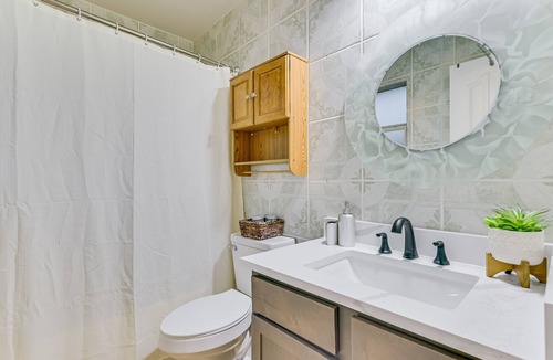 Stony Ridge North House | Entire home in Del Valle with backyard. Pet-friendly!