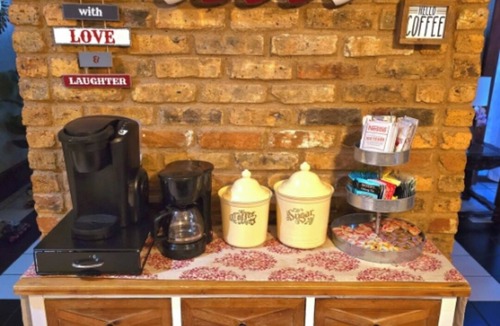 Grapeland House | Entire Home in Grapeland, TX w/Pond access & Pedal Boat!