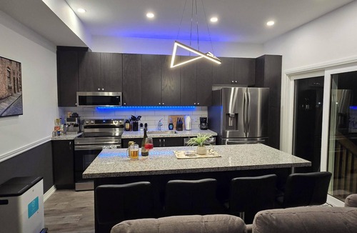 Meaford Ski Chalet | Entire home in Meaford, Canada