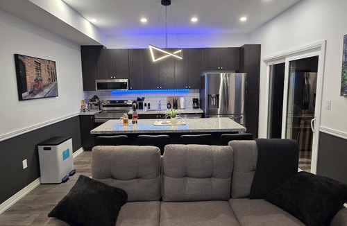Meaford Ski Chalet | Entire home in Meaford, Canada