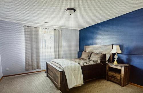 Rosemount Villa | Entire Home in Rosemount, Minnesota