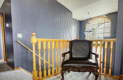 Rosemount Villa | Entire Home in Rosemount, Minnesota