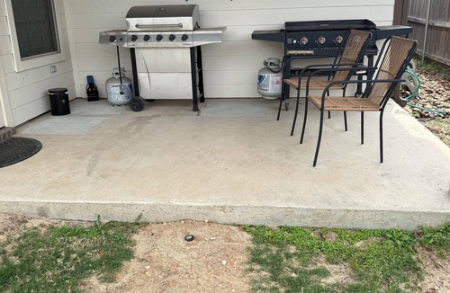 Wellborn House | Entire home in College Station, TX great for games days, or Getaways.
