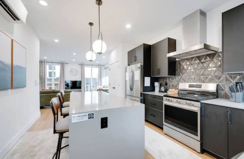 Fairmount Park House | Entire Home in West Seattle Junction!