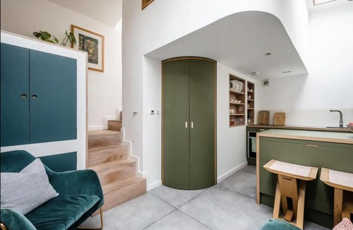 Hackney Wick Apartment | Entire Home on Victoria Park