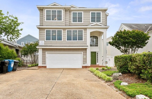 Croatan Beach House | Entire Home w/pool, walk to beach