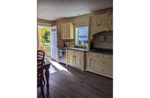 Rumney Apartment | Entire house: 5 bedrooms, 5.5 bathroms