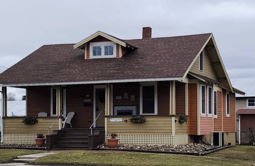 Petersburg House | Entire House Fully Furnishedn4 Bedrooms, 1 King Bed, 1 Queen Bed, 2 Single Beds