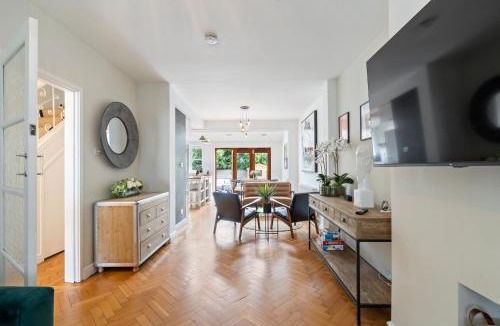 Wimbledon Park House | Entire House in Wimbledon