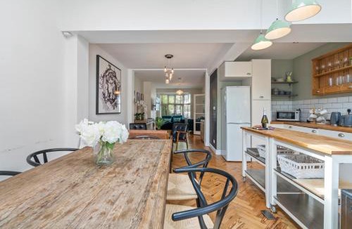 Wimbledon Park House | Entire House in Wimbledon