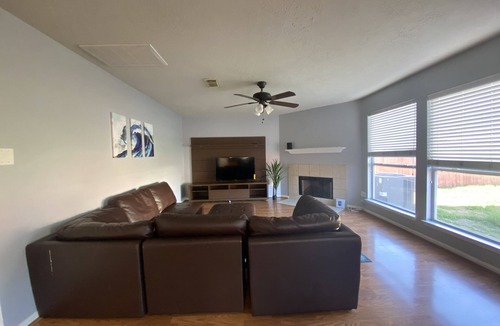 Clodine House | Entire house, near Bellaire, easy access to major highways.