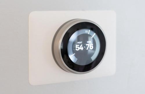 Renton House | Entire house Pet Friendly w gated backyard Boeing