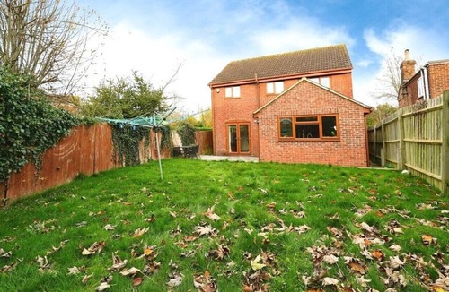 Quedgeley House | Entire House Quedgeley, Gloucester