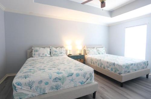 Corpus Christi House | Entire House - Spacious 3 Bedroom on the Island