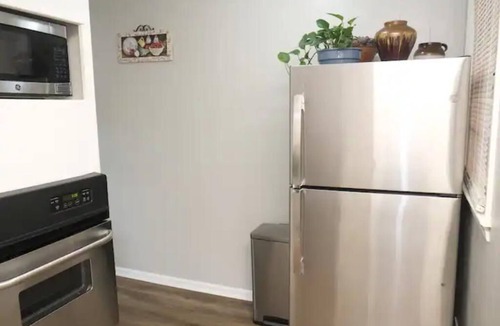 Griffin House | Entire house with 3 bedroom/1.5 bath