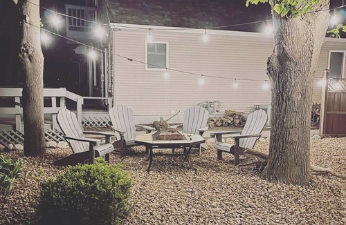 Calhoun County House | ENTIRE LAKE FRONT HOME - 4 BED/3 BATH