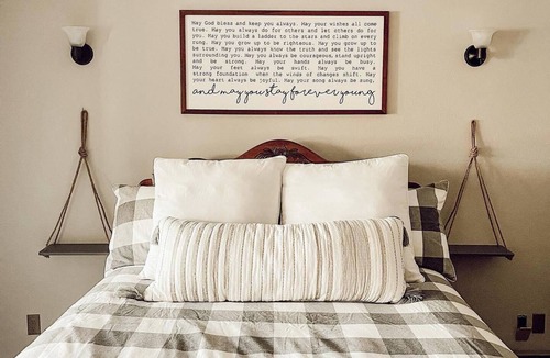 Calhoun County House | ENTIRE LAKE FRONT HOME - 4 BED/3 BATH