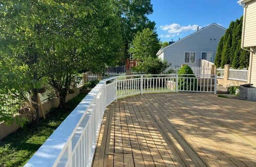 Round Lake Beach House | Entire Lake Villa Home!